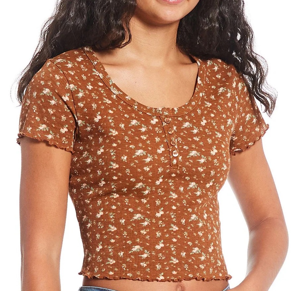 Miss Chievous Henley Crop Top NWT / Size M